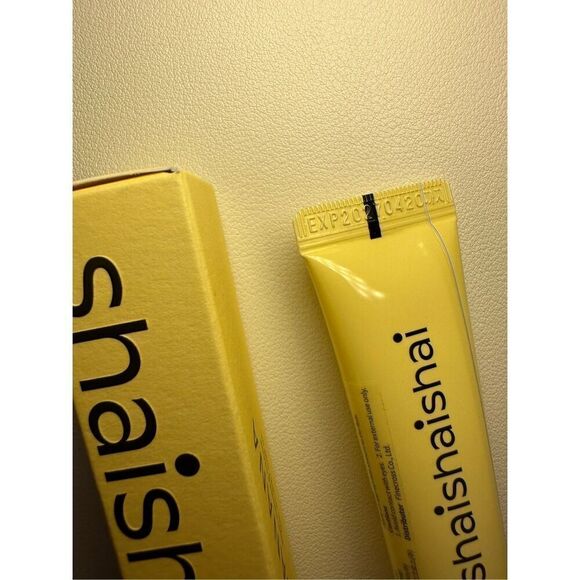 shaishaishai - BANANA Spot Calming Cream - Color yellow 15g - Picture 4 of 6